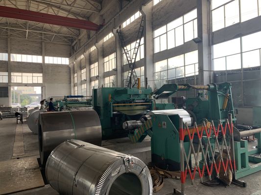лист 3-12mm толстый разрезая линию с тяжелым типом гидравлическим Decoiler